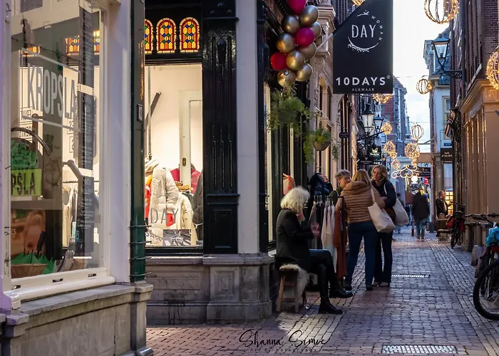 Aparthotel De Koning By Urban Home Stay